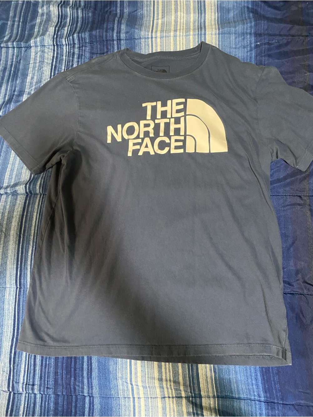 The North Face Mens Short-Sleeve Logo Tee Duo in Red and Navy Blue - Picture 4 of 6